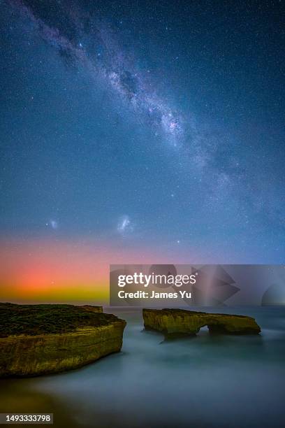 southern lights milkyway - aurora australis australia stock pictures, royalty-free photos & images