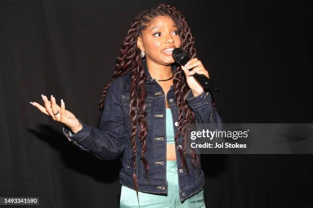 Halle Bailey greets fans during the Family and friends screening of The Little Mermaid at Regal Atlantic Station on May 25, 2023 in Atlanta, Georgia.