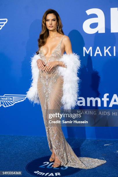 Alessandra Ambrosio attends the amfAR Cannes Gala 2023 at Hotel du Cap-Eden-Roc on May 25, 2023 in Cap d'Antibes, France.