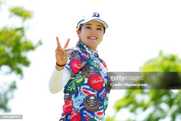 Shiho Kuwaki of Japan waves on the 14th hole during the second round of resorttrust Ladies at Grandy Hamanako Golf Club on May 26, 2023 in Hamamatsu,...