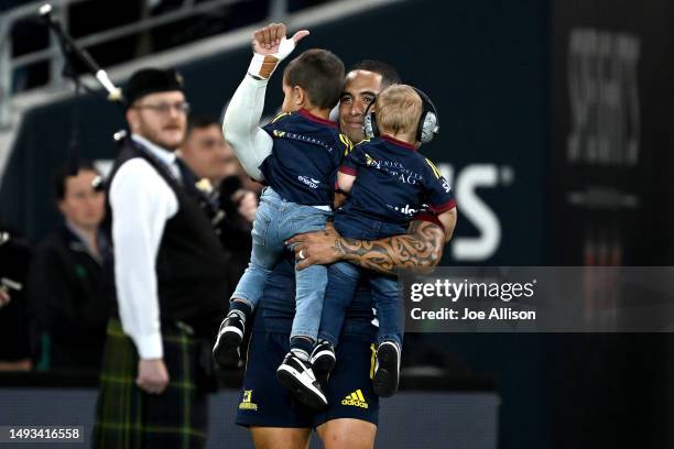 Aaron Smith of the Highlanders acknowledges the crowd during the round 14 Super Rugby Pacific match between Highlanders and Queensland Reds at...