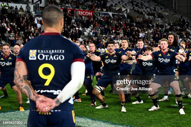 The Highlanders perform a haka during the round 14 Super Rugby Pacific match between Highlanders and Queensland Reds at Forsyth Barr Stadium, on May...