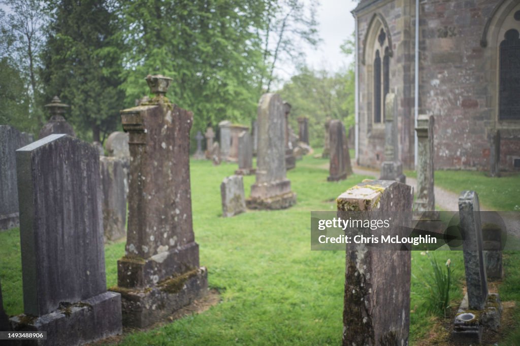 Parish church, Luss