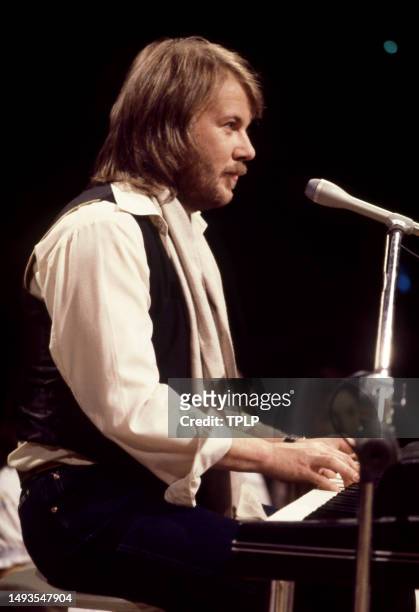 Swedish singer and songwriter Benny Andersson, of the supergroup ABBA, performs on stage during the Olivia! TV Special at The Columbia Studios in Los...