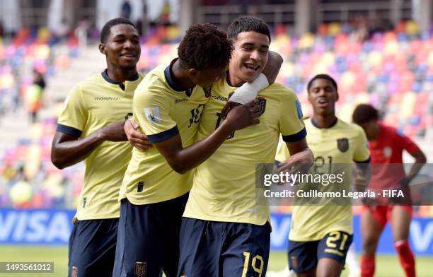Angulo Goal 156 Nilson Angulo Photos & High Res Pictures - Getty Images