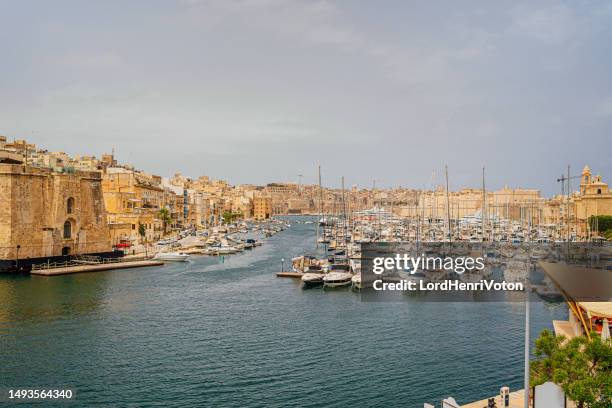 view of the grand harbor marina, malta - modern malta stock pictures, royalty-free photos & images