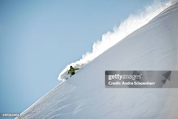 freeriding - neve farinosa foto e immagini stock