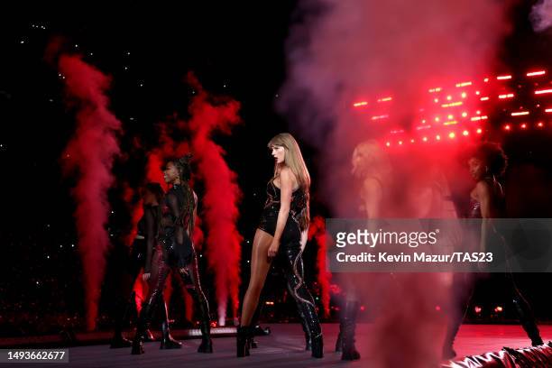 Taylor Swift performs onstage during "Taylor Swift | The Eras Tour" at MetLife Stadium on May 26, 2023 in East Rutherford, New Jersey.