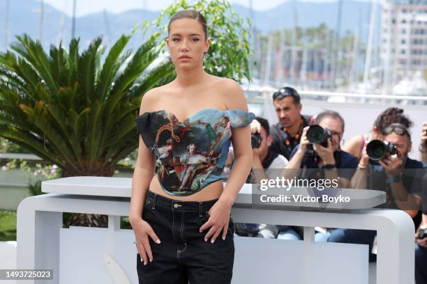 Adèle Exarchopoulos attends the "Elemental" photocall at the 76th annual Cannes film festival at Palais des Festivals on May 27, 2023 in Cannes,...