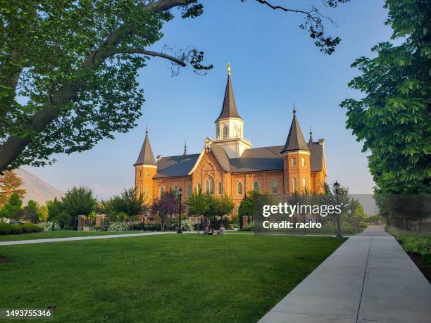 provo city center mormon temple at the corner of university and center, provo, utah. - provo 個照片及圖片檔