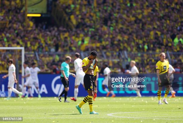 Sebastien Haller of Borussia Dortmund reacts after Karim Onisiwo of 1.FSV Mainz 05 scored their sides second goal during the Bundesliga match between...