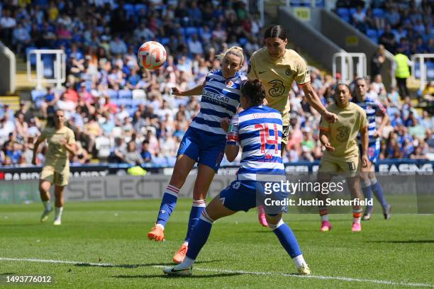 Sam Kerr of Chelsea scores the team's first goal during the FA Women's Super League match between Reading and Chelsea at Select Car Leasing Stadium...