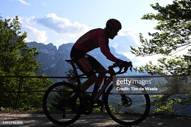 Geraint Thomas of The United Kingdom and Team INEOS Grenadiers - Pink Leader Jersey sprints during the 106th Giro d'Italia 2023, Stage 20 a 18.6km...