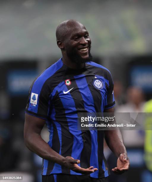 Romelu Lukaku of FC Internazionale celebrates after the third goal of his teammate Lautaro Martinez during the Serie A match between FC...