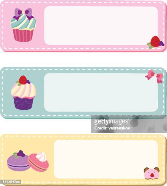 illustrazioni stock, clip art, cartoni animati e icone di tendenza di banner carino cupcake amaretto messaggio - macaroon