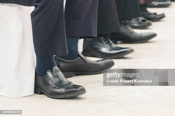 men at a meeting or conference - classic press conference stock pictures, royalty-free photos & images