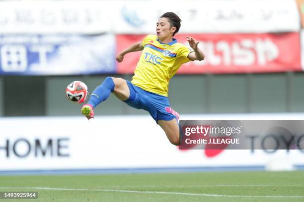 Ryo NEMOTO of Tochigi SC scores his side's second goal during the J.LEAGUE Meiji Yasuda J2 18th Sec. Match between Tochigi SC and Fagiano Okayama at...