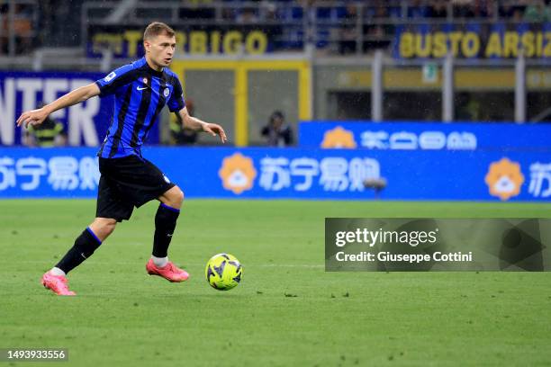 Nicolo Barella of FC Internazionale in action during the Serie A match between FC Internazionale and Atalanta BC at Stadio Giuseppe Meazza on May 27,...