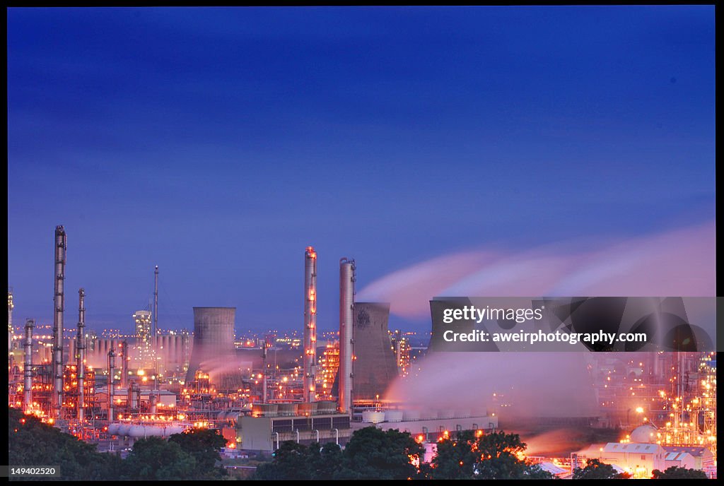 Grangemouth at night