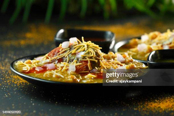 ragda patties - aloo tikki stock pictures, royalty-free photos & images