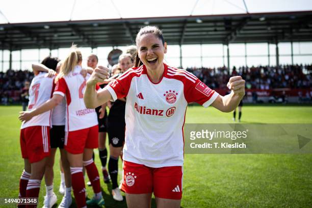 Sarah Zadrazil of FC Bayern Muenchen celebrates the bundesliga title after the FLYERALARM Frauen-Bundesliga match between FC Bayern München and 1....