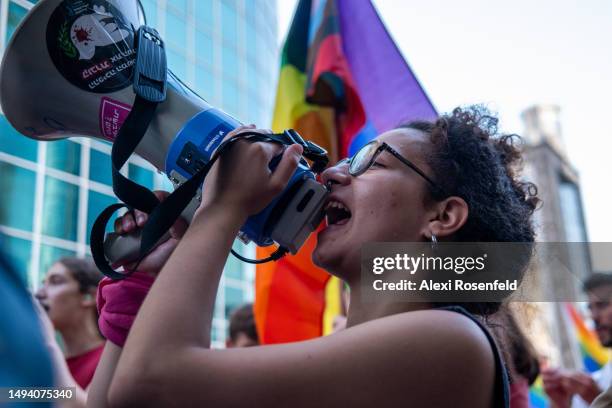 People protest outside a lecture by author Abigail Shrier about ‘protecting children from Trans fashion’ on May 28, 2023 in Ramat Gan, Israel. Shrier...