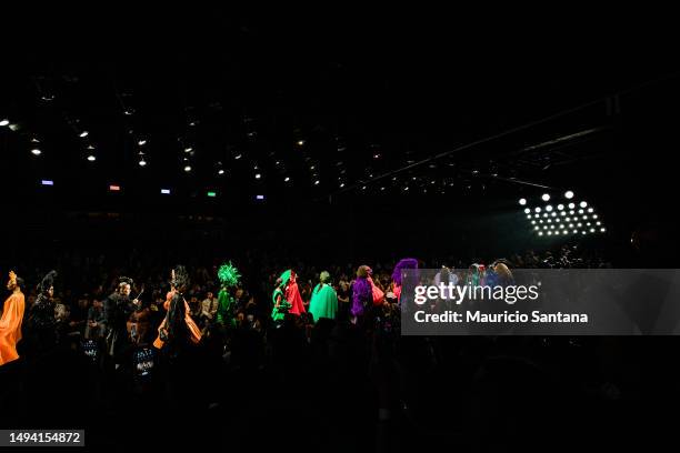 Models walk the runway at Walerio Araujo fashion show during Sao Paulo Fashion Week N55 SPFW Fall/Winter 2024 at Komplexo Tempo on May 28, 2023 in...