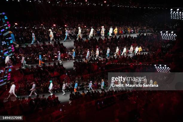 Alternative view of the runway at David Lee fashion show during Sao Paulo Fashion Week N55 SPFW Fall/Winter 2024 at Komplexo Tempo on May 28, 2023 in...