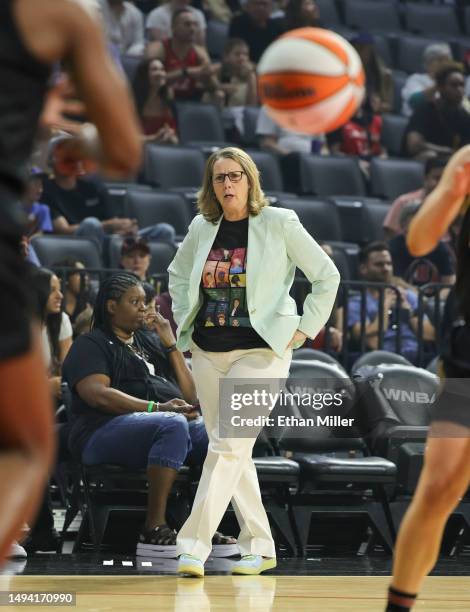 Chel Reeves Cheryl Reeves Photos and Premium High Res Pictures - Getty Images