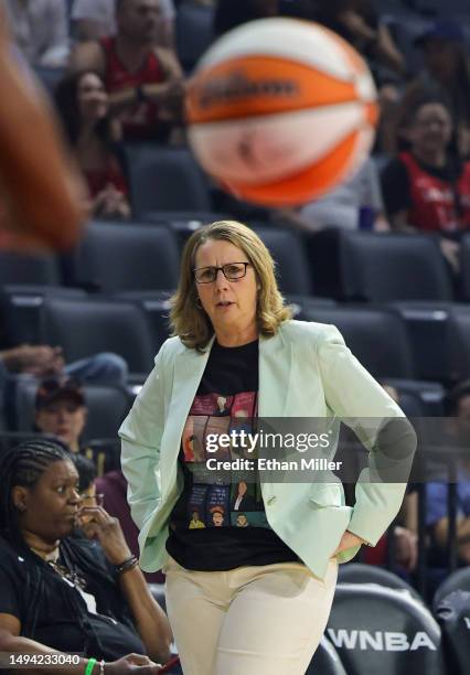 Chel Reeves Cheryl Reeves Photos and Premium High Res Pictures - Getty Images