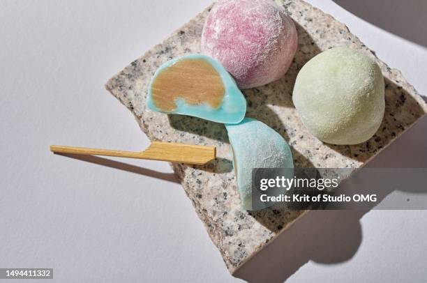 mochi daifuku on white background - japanese sweet stock-fotos und bilder