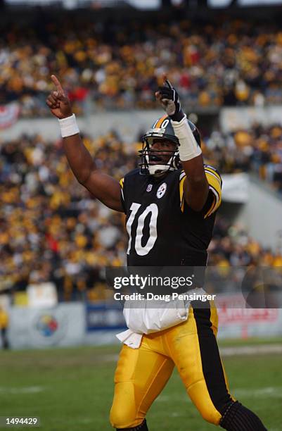 Kordell Stewart of the Pittsburgh Steelers celebrates during the AFC divisional playoff game against the Baltimore Ravens at Heinz Field in...