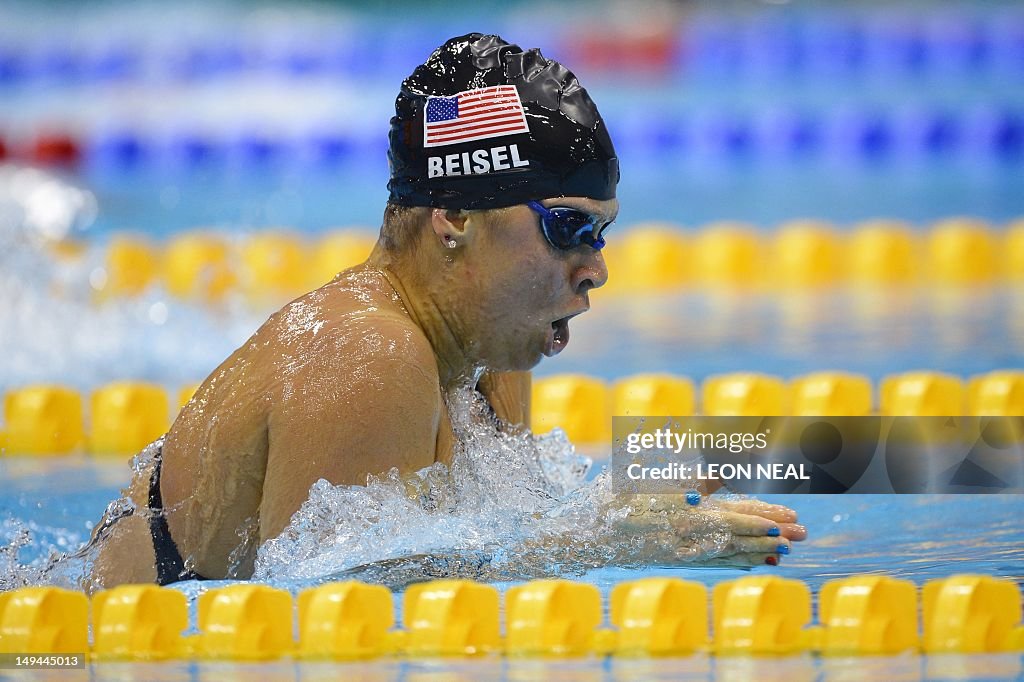 Elizabeth Beisel Book US swimmer Elizabeth Beisel competes in the women's 400m individual ...