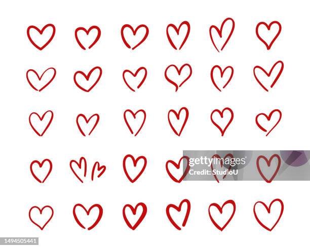 illustrazioni stock, clip art, cartoni animati e icone di tendenza di cuore forma disegnata a mano pennello - simbolo-di-cuore