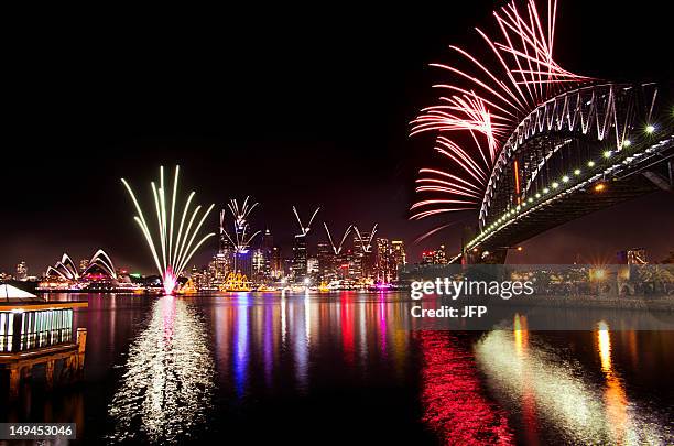 sydney new year fireworks - sydney harbour stock pictures, royalty-free photos & images