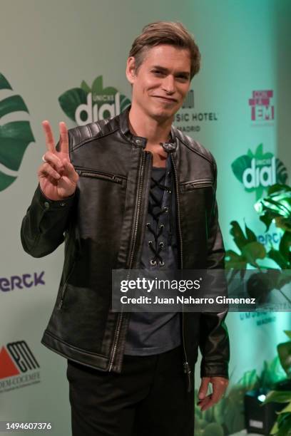 Carlos Baute attends the "Dial Unicxs Y Merck Con La Esclerosis Multiple" photocall at Teatro Albeniz on May 30, 2023 in Madrid, Spain.