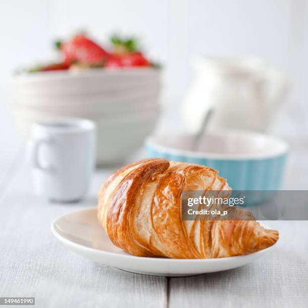 continental breakfast with coffee and croissant - croissant stockfoto's en -beelden