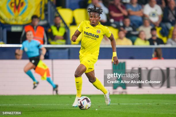 Samu Chukwueze of Villareal FC run with the ball during the LaLiga Santander match between Villarreal CF and Cadiz CF at Estadio de la Ceramica on...