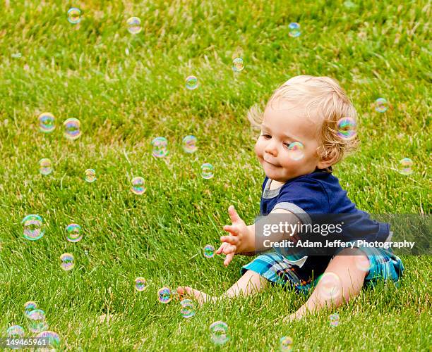 bubble time - burlington vermont fotografías e imágenes de stock