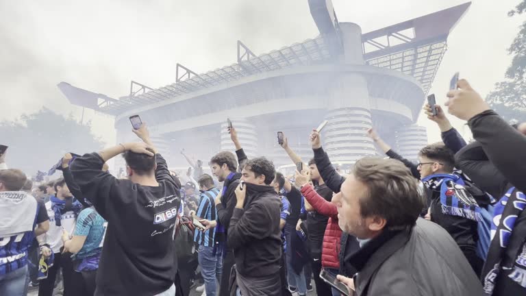 Fan Bus Videos and HD Footage - Getty Images