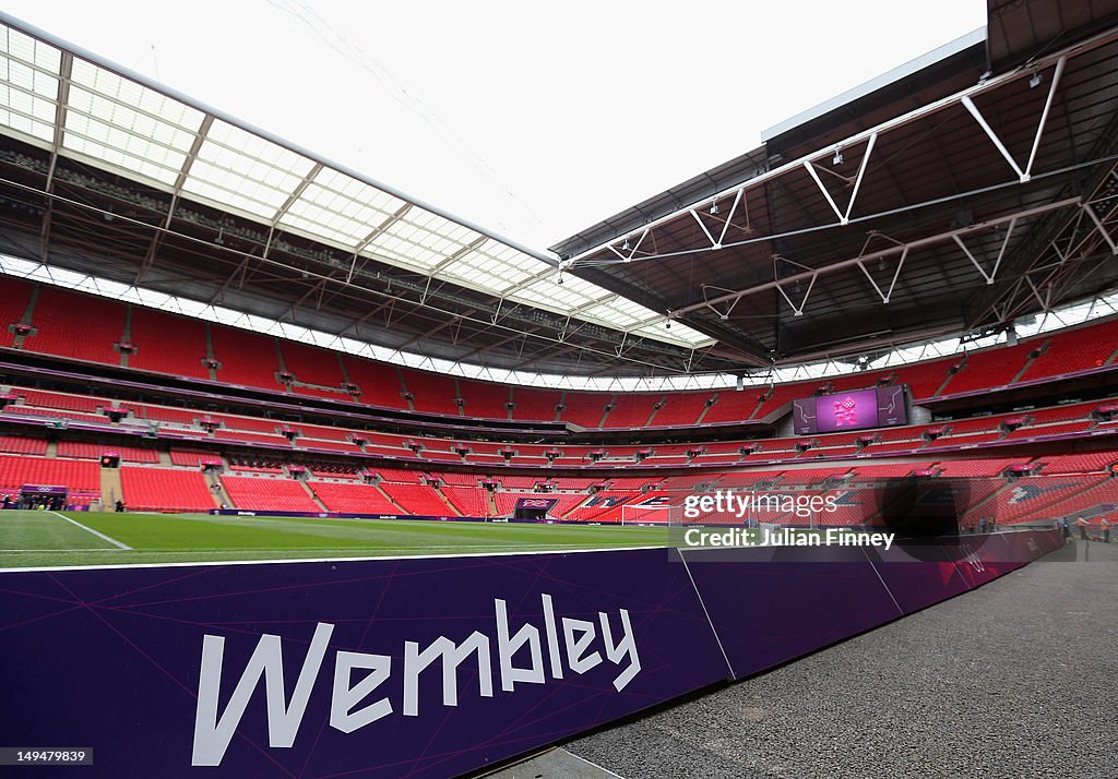 Olympics Day 2 - Men's Football - Senegal v Uruguay