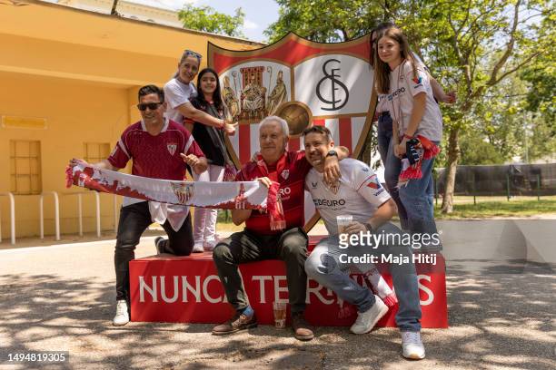 Fans of Sevilla pose for a picture prior to the UEFA Europa League 2022/23 final match between Sevilla FC and AS Roma on May 31, 2023 in Budapest,...