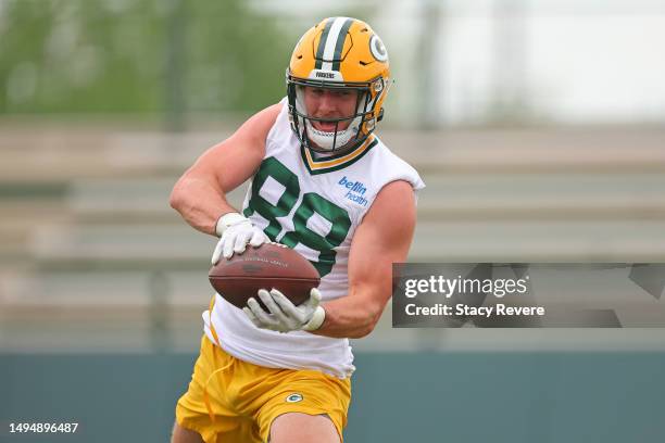 Luke Musgrave of the Green Bay Packers participates in an OTA practice session at Don Hutson Center on May 31, 2023 in Ashwaubenon, Wisconsin.