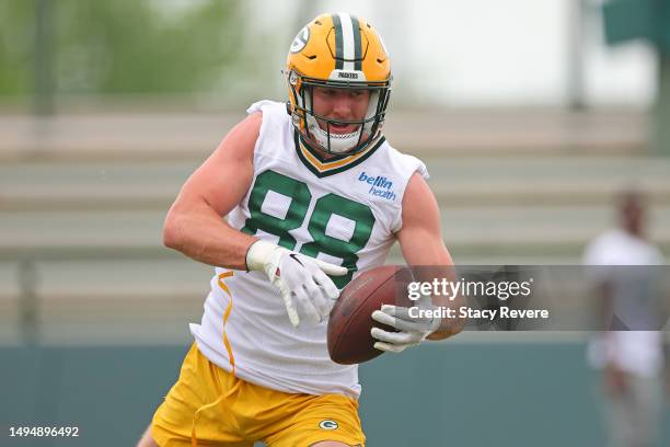 Luke Musgrave of the Green Bay Packers participates in an OTA practice session at Don Hutson Center on May 31, 2023 in Ashwaubenon, Wisconsin.