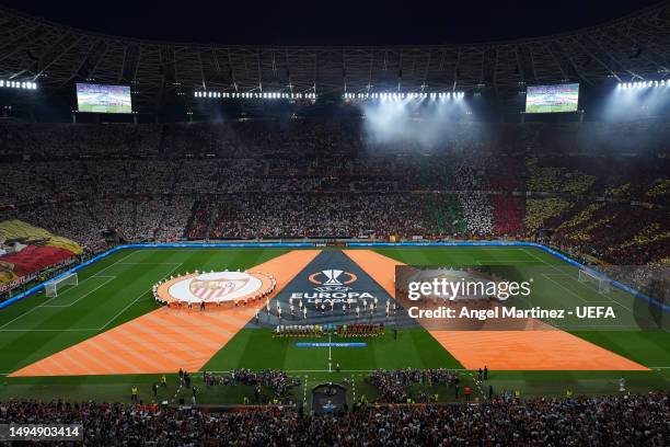 General view of players of Sevilla FC and AS Roma as they line up prior to the UEFA Europa League 2022/23 final match between Sevilla FC and AS Roma...