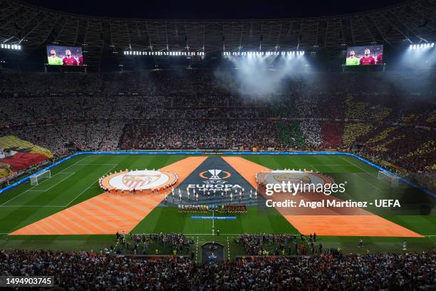 General view of players of Sevilla FC and AS Roma as they line up prior to the UEFA Europa League 2022/23 final match between Sevilla FC and AS Roma...