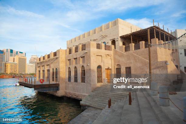 dubai creek, deira district, dubai old town - old town stock pictures, royalty-free photos & images