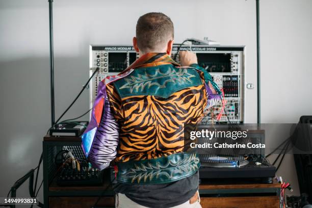 creative musician in the studio - experimental music stock pictures, royalty-free photos & images
