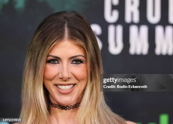 Clary Rizzo Kelly Rizzo attends the Los Angeles premiere of Freeform's