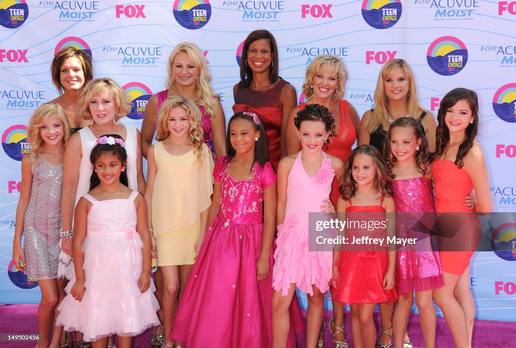 2012 Teen Choice Awards - Arrivals